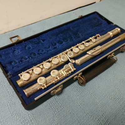 Gemeinhardt M2 Student Model Flute With Hard Shell Case Ready To Play image 10