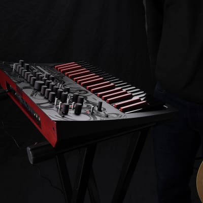 Korg Minilogue Bass 37-Key 4-Voice Polyphonic Synthesizer 2022 - Present - Black image 14