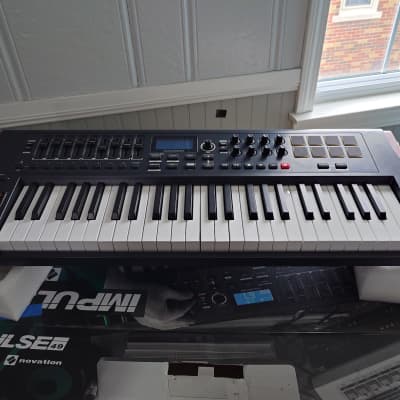 Novation Impulse 49 MIDI Keyboard Controller 2011 - Present - Gray