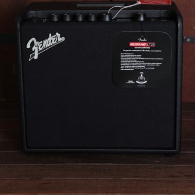Fender Mustang LT25 Guitar Combo Amplifier image 1