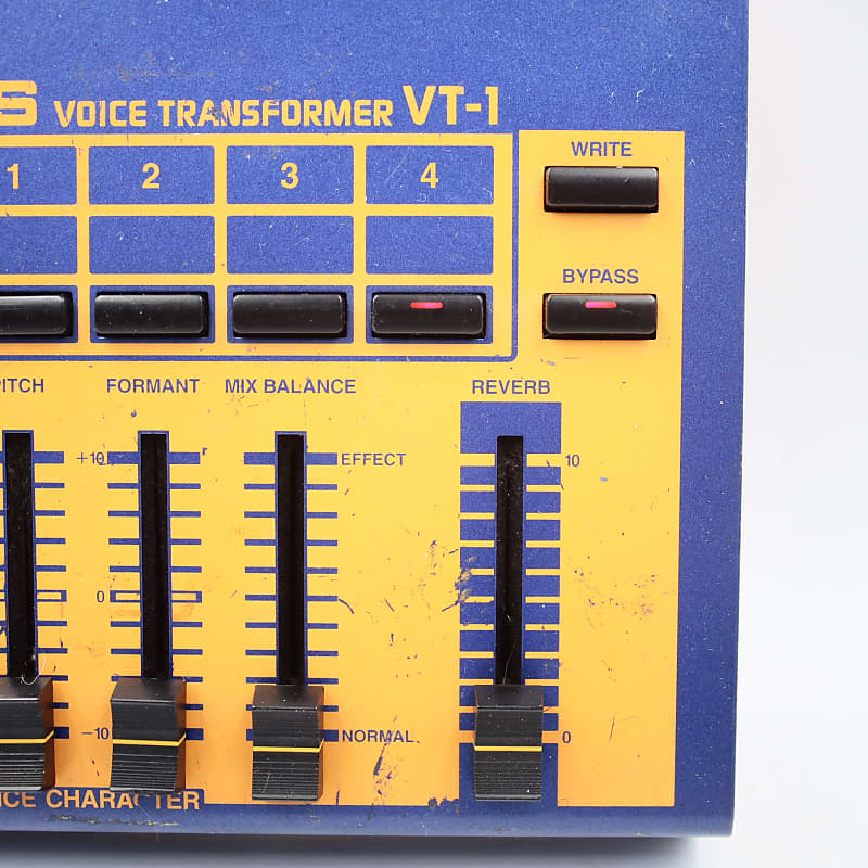 BOSSのVOICE TRANSFORMER VT1 - エフェクター