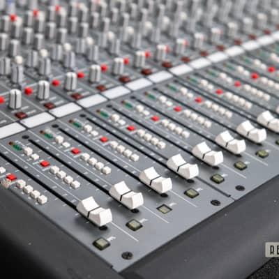 Crest Audio X-4 24+4 St /4/2 Analog Mixing Console image 10