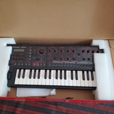 Roland JD-Xi 37-Key Analog/Digital Crossover Synthesizer 2015 - Present - Red