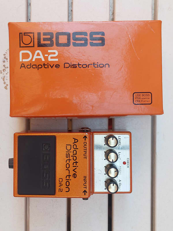 Boss DA-2 Adaptive Distortion