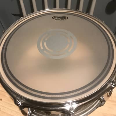 Gretsch Renown 5.5x14” snare drum 10-lug Vintage Pearl image 5