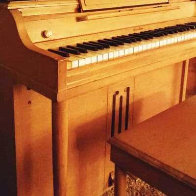 *1957* Wurlirzer 700 Electric Piano Walnut W/Bench And Music Stand image 1