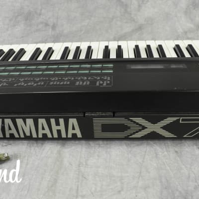 YAMAHA DX7 Digital Programmable Algorithm Synthesizer W/original case【Very Good】 image 21