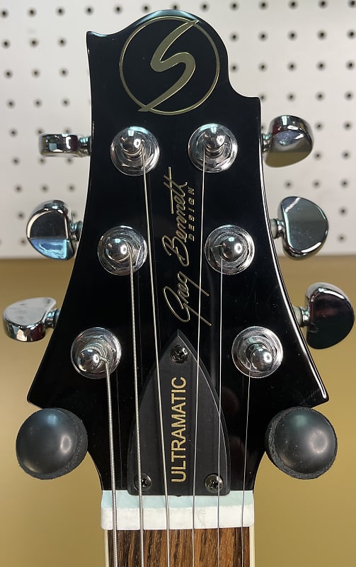Samick　Greg Bennett UM-4ダブルカッタウェイ　ギター Samick Greg Bennett UM-4ダブルカッタウェイ ギター Samick