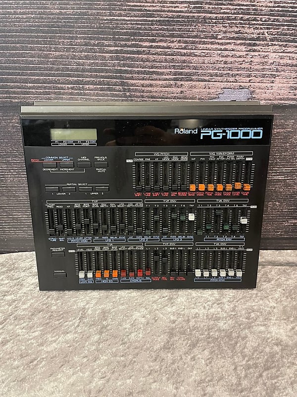 Roland PG-1000 Linear Synth Programmer Synthesizer (Cincinnati, OH)