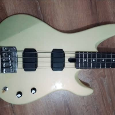 YAMAHA　RBX550R Yamaha RBX550R 86-87 Yellow | Reverb