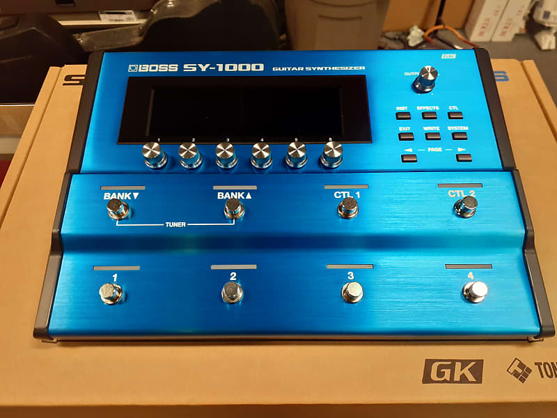 BOSS　SY-1000 Amazon.com: BOSS Guitar Synthesizer Pedal (SY-1000