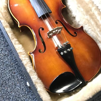 ER Pfretzschner 31/C Violin size 4/4  made in W Germany 1983 excellent condition with hard case , bows image 4