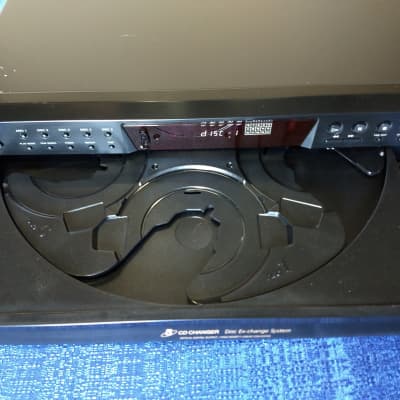 Sony 5 Disc CD Changer/Player CDP-CE375 image 4