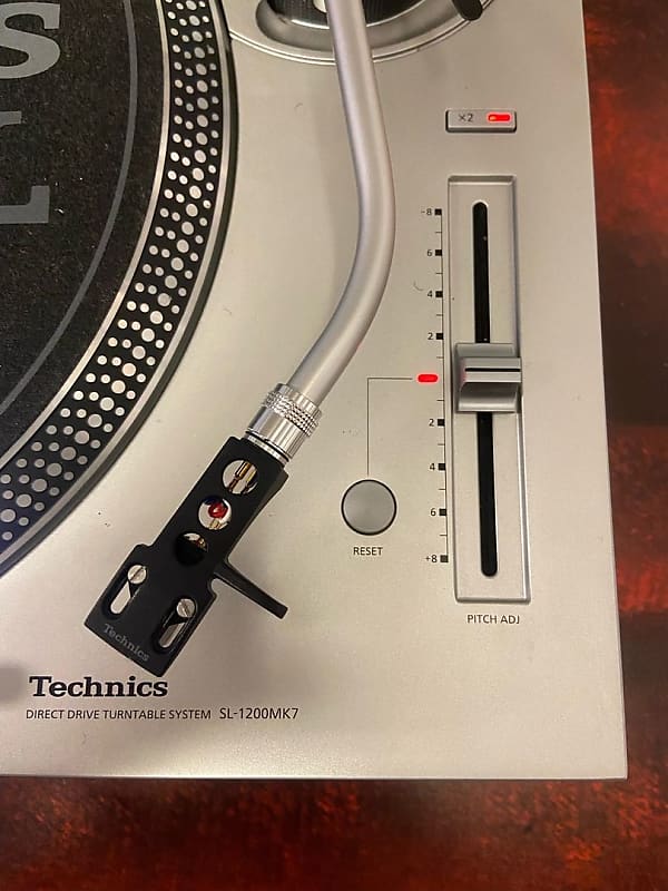 Technics SL-1200MK7 SILVER Turntable (Indianapolis, IN) | Reverb