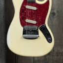 Fender Mustang 1965 Olympic White Cool, Unique Fretboard Pre CBS
