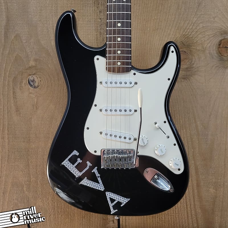 Fender Stratocaster 2000 MIM Electric Guitar Black Used