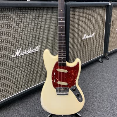 Fender Duo-Sonic II 1964 White image 3