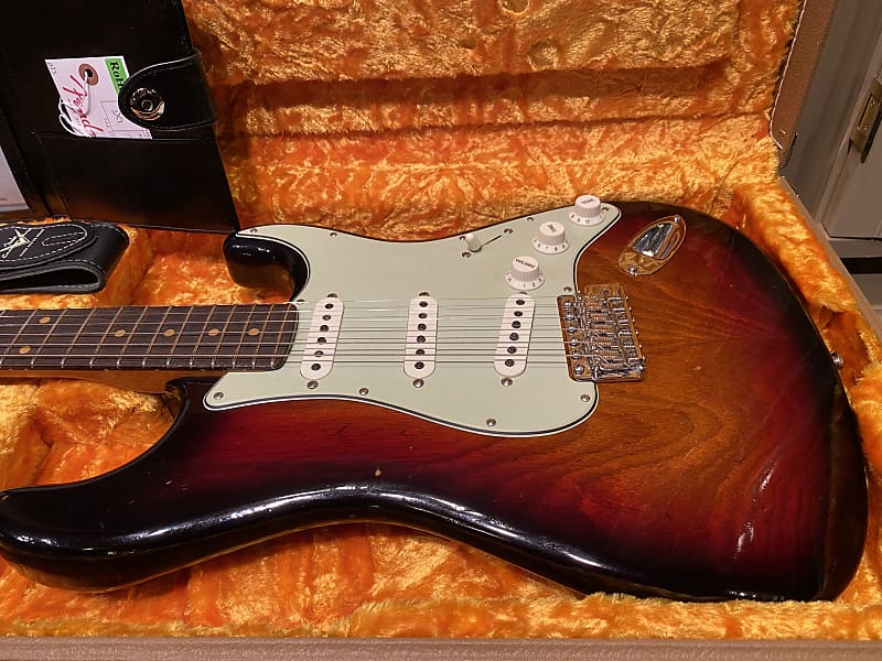 Fender Custom Shop GT11 Journeyman Relic Stratocaster - 3-Tone Sunburst -  Sweetwater Exclusive