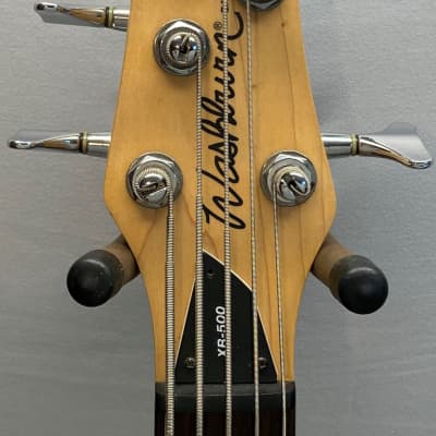 Washburn XB-500 5 string bass, plays good, works as it should 