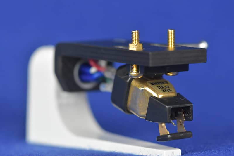 EMPIRE 1000ZE/X Cartridge W/ Oyaide HS-CF Headshell  In Excellent Condition  			