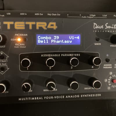 Dave Smith Instruments Tetra Desktop 4-Voice Polyphonic Synthesizer