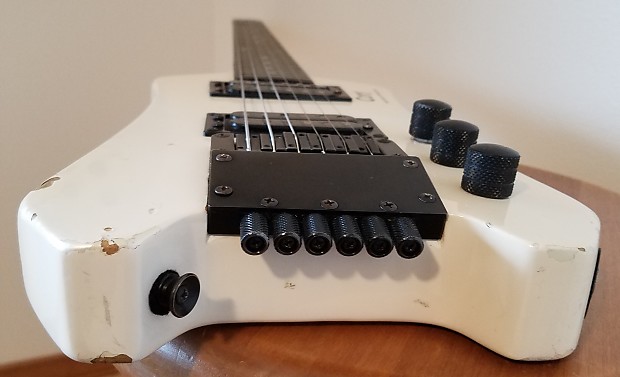 Cort hot sale steinberger guitar