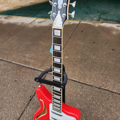 D'Angelico Premier Bedford Semi Hollow with Tremolo 2021 - Fiesta Red image 5