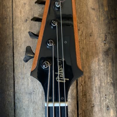 2002 Gibson Thunderbird Bass in Sunburst finish with original Gibson hard shell case image 11