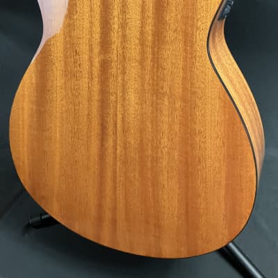 Yamaha FSX800C Small Body Acoustic-Electric Guitar Gloss Natural image 12