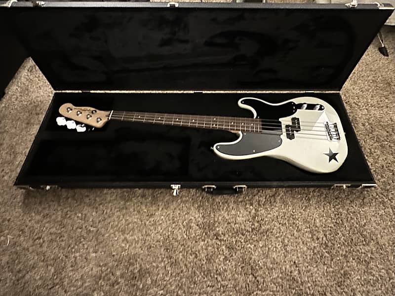 Squier Mike Dirnt Signature Precision Bass 2008 - 2015 | Reverb