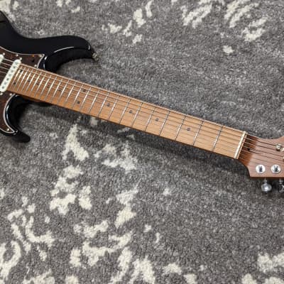 Vola Guitars OZ 7 QGM J1 - Black Gloss- Stage Played by