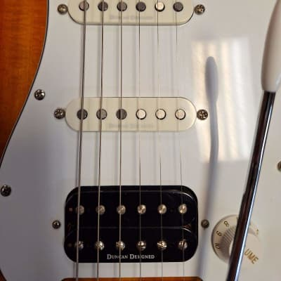 Squier Stratocaster Vintage Modified w/ Duncan Designed Pickups 2015 image 4