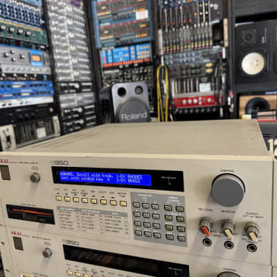 AKAI S-950 Rack Sampler 1536 Mword Memory EX ,S950 ,New LCD ,clean //ARMENS//