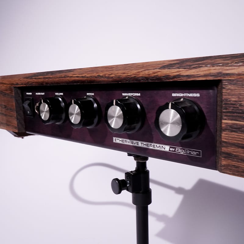 Big Briar (Moog) Etherwave Theremin - Good Condition - Free