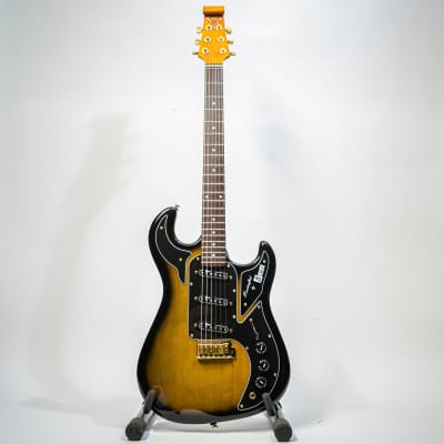 Burns Marquee Club Series - Electric Guitar with Padded Pleather Gigbag - Sunburst image 2