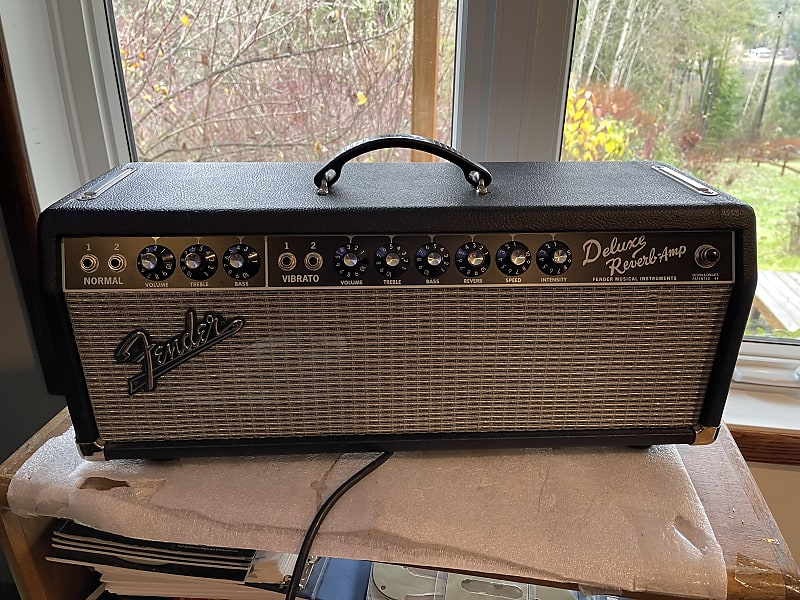 Fender '65 Deluxe Reverb-Amp 2-Channel 22-Watt Guitar Amp Head