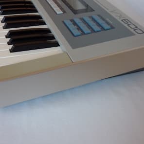 Akai VX600 synthesiser in excellent condition image 4