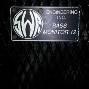 SWR BASS MONITOR 12 キャビネット SWR Bass Monitor 12 Angeled Bass Cabinet with Tweeter