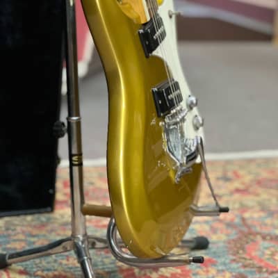 Mosrite Ventures Model 1966 - Metallic Gold Refinish image 6