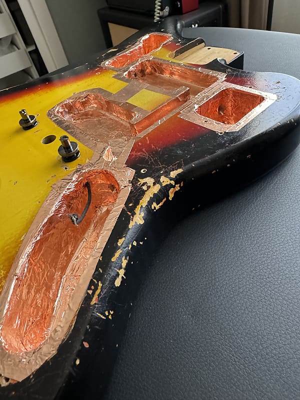 Jaguar Body by VTT Relic's 2023 - 1960's 3 tone Sunburst