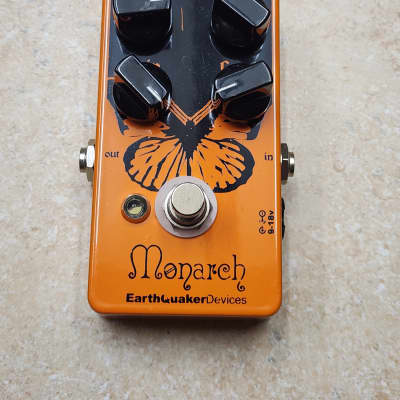 EarthQuaker Devices Monarch クローン