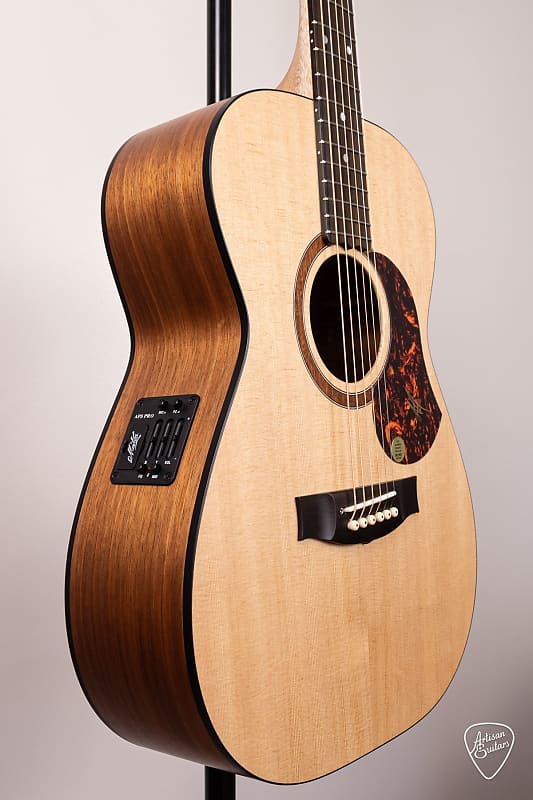 Maton SRS-808 Solid Road Series with Spruce Top- 16717 image 1