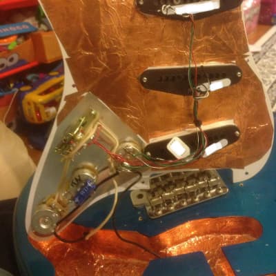 Fender Stratocaster 1987 E Series Fujigen Japan - Lake Placid Blue SPARKLE image 12