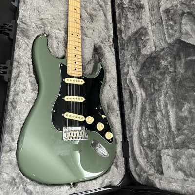 Fender American Professional II Stratocaster with Maple Fretboard 2020 - Present - Mystic Surf Green image 2