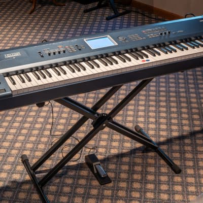 Korg Triton Extreme 88-Key 120-Voice Polyphonic Workstation