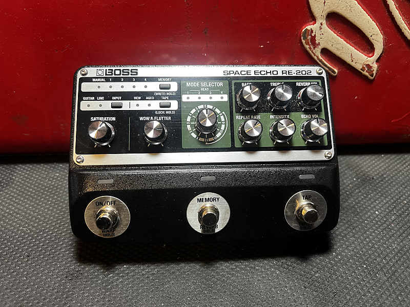 Boss RE-202 Space Echo