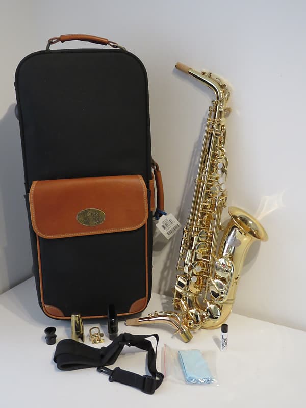 Jupiter JAS500Q Alto Saxophone