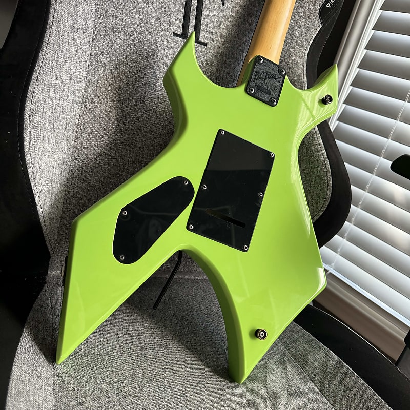 89-'90 BC Rich Warlock in RARE Poison Green with Floyd Rose 89-'90 BC Rich Warlock in RARE Poison Green with Floyd Rose