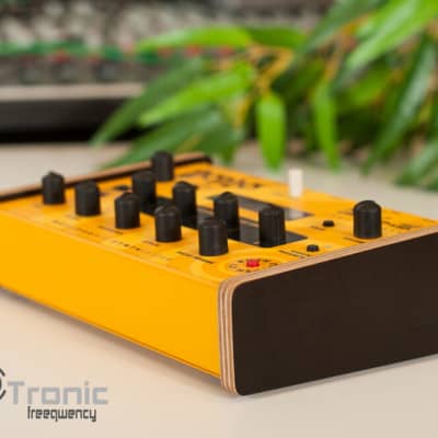 DSI Mopho Analog Wooden Side Panel End Cheeks