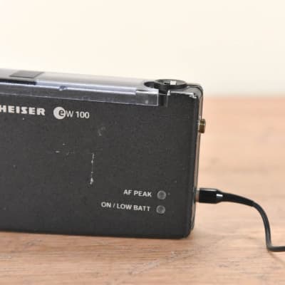 Sennheiser SK 100 Wireless Bodypack Transmitter - 518-550 MHz CG002GZ image 2